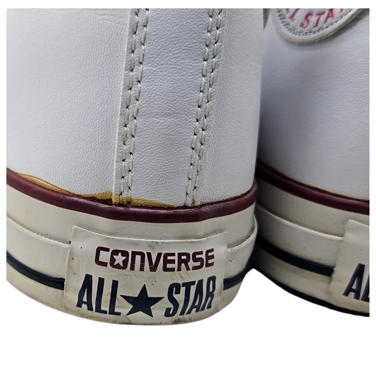 Converse Chuck Taylor Cuero Blanco 40 / 7.5 (Usado) Converse Chuck Taylor Cuero Blanco 40 / 7.5 (Usado)